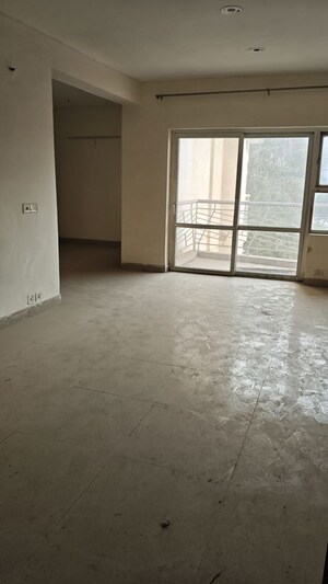 Room in 3 BHK Apartment at BPTP Princess Park, Sector 86 – for Sale