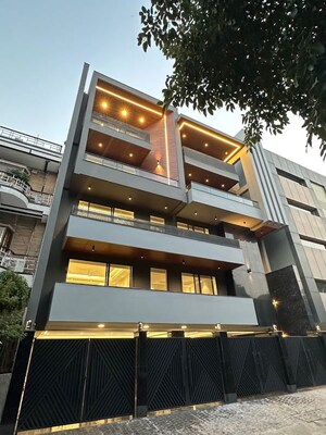 3 BHK Builder Floor For Sale in Defence Colony