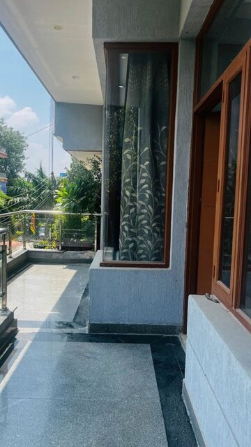 Room in  Pg at Sector 40 – for Rent