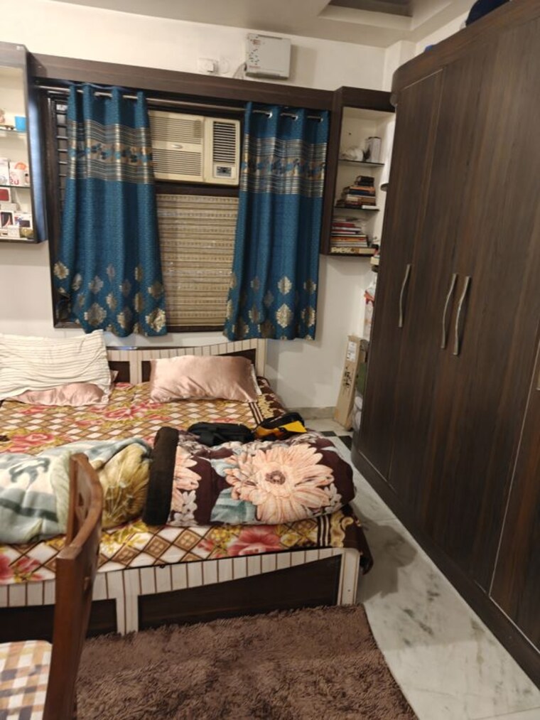 Bedroom, kamla nagar 3 Bedroom 166 Sq.Yd. Builder Floor In Kamla Nagar Delhi 9772353