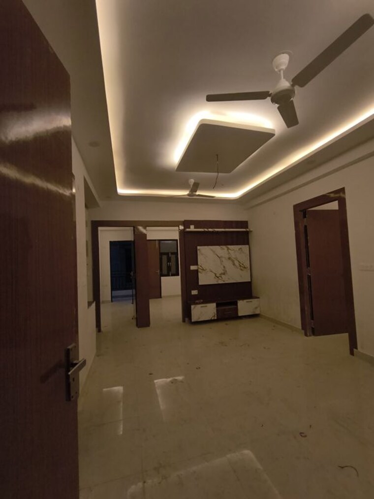 Room, green-home 4 Bedroom 1700 Sq.Ft. Builder Floor In Sector 73 Noida 9772357