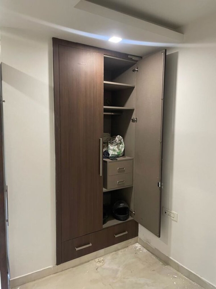 Master Bedroom, saket 3 Bedroom 200 Sq.Yd. Builder Floor In Saket Delhi 9772361