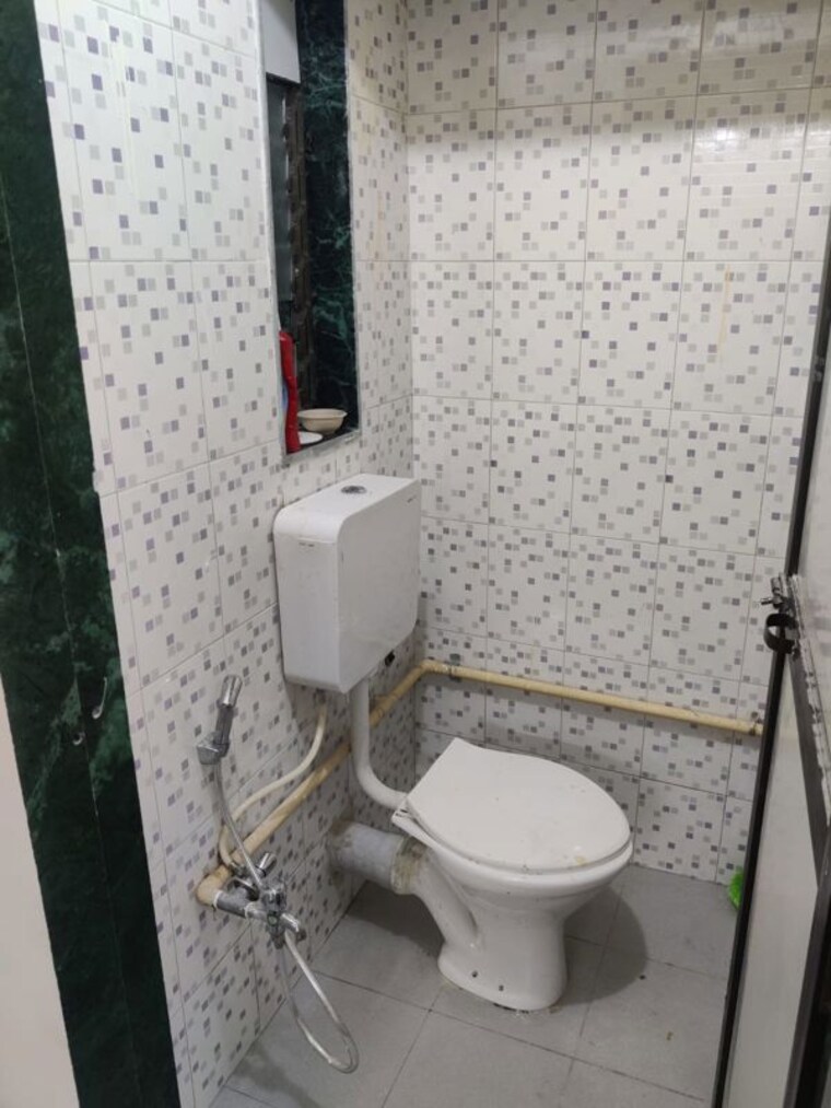 Bathroom, madhuban-chs-mahalaxmi 1 Bedroom 350 Sq.Ft. Apartment In Mahalaxmi Mumbai 9772366