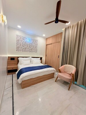 Bedroom in 3 BHK Builder Floor at Defence Colony – for Rent