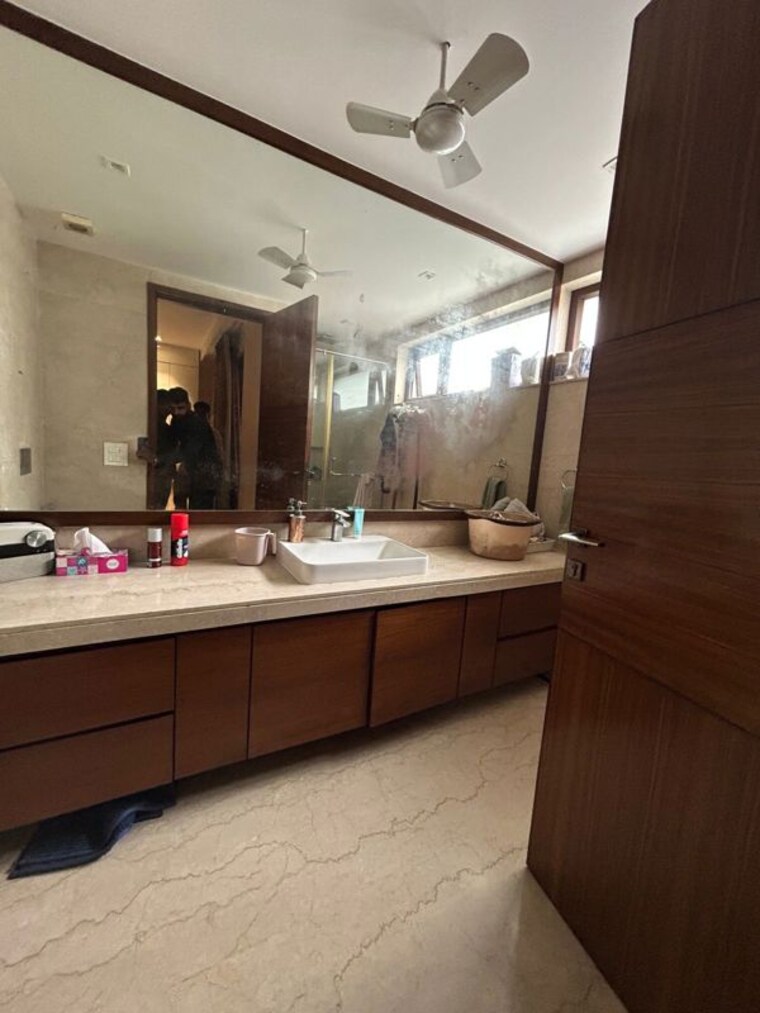 Kitchen, south extension ii 4 Bedroom 550 Sq.Yd. Builder Floor In South Extension ii Delhi 9772370