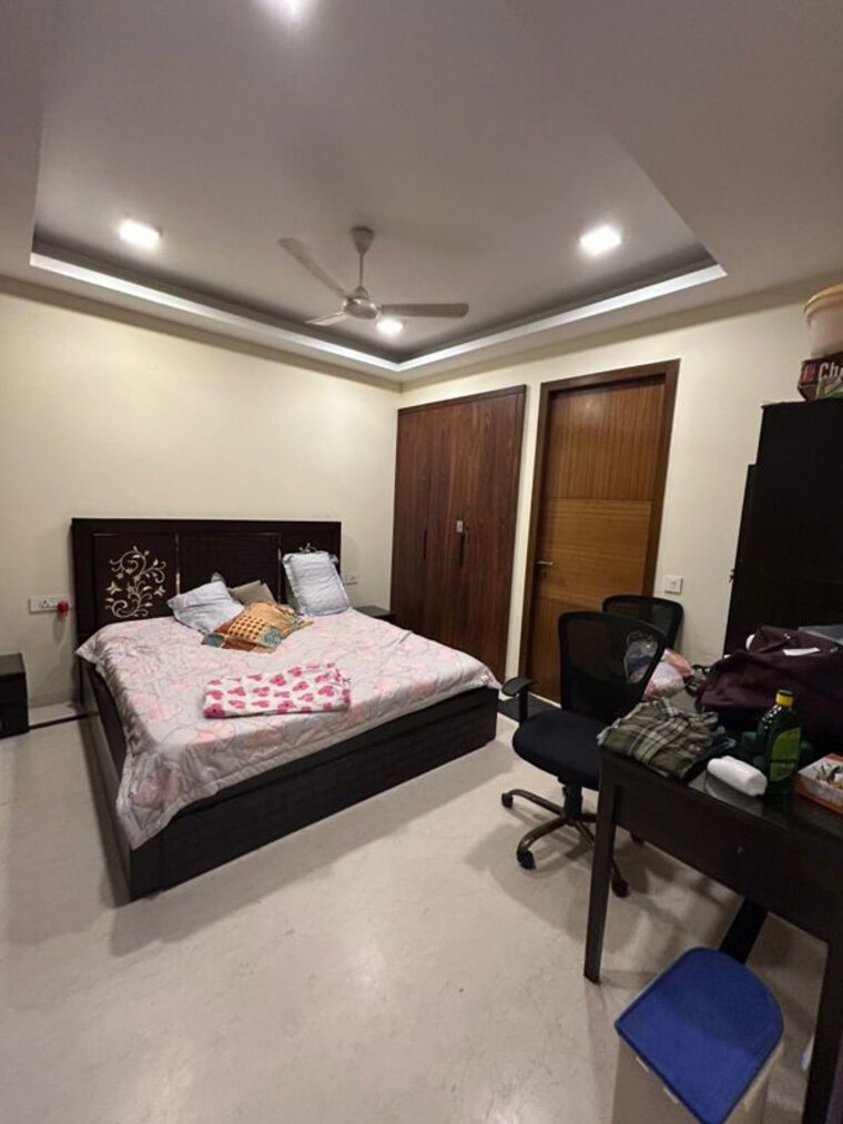 Bedroom, south extension ii 4 Bedroom 550 Sq.Yd. Builder Floor In South Extension ii Delhi 9772370