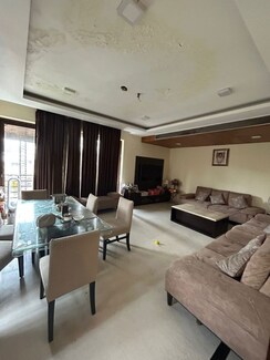 4 BHK + Pooja Room,Servant Room,Study Room Builder Floor For Rent in South Extension II