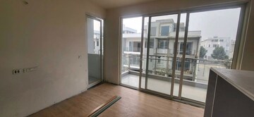 Room in 4 BHK Villa at Godrej Golf Links Exquisite, Sector 27 Yamuna Expressway – for Sale