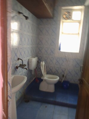 Bathroom in 2 BHK Apartment at Sector 46 – for Rent