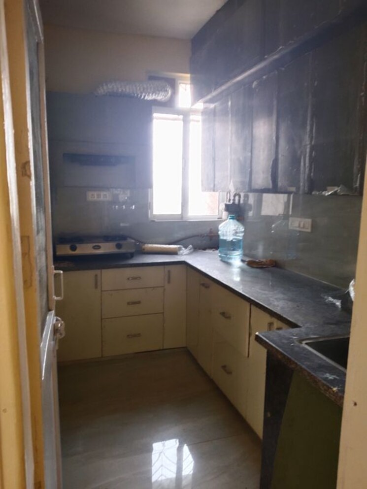 Kitchen, sector 21c 3 Bedroom 1350 Sq.Ft. Apartment In Sector 21c Faridabad 9772378