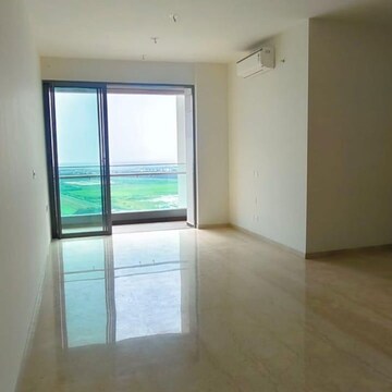 3 BHK Apartment For Rent in Piramal Mahalaxmi, Arthur rd