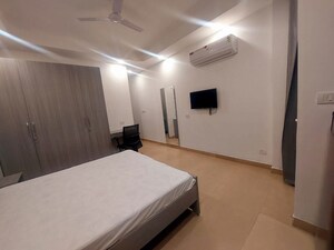 Bedroom in Studio Builder Floor at Sector 32 – for Rent