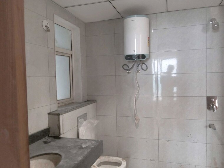 Bathroom, godrej-the-suites 2 Bedroom 1450 Sq.Ft. Apartment In Sector 27 Yamuna Expressway Greater Noida 9772409