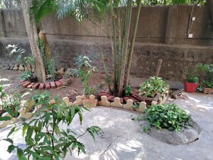 2 BHK Apartment – Garden View at Rajas CHS, Andheri East - for Rent