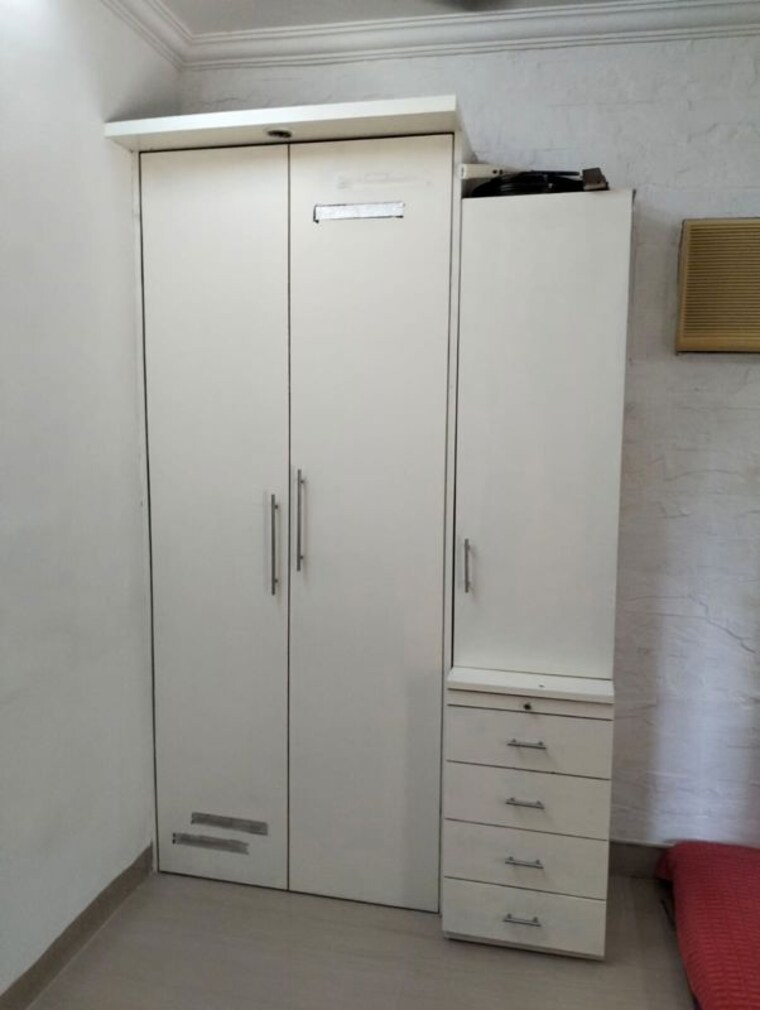 undefined, rajas-chs 2 Bedroom 600 Sq.Ft. Apartment In Andheri East Mumbai 9772418