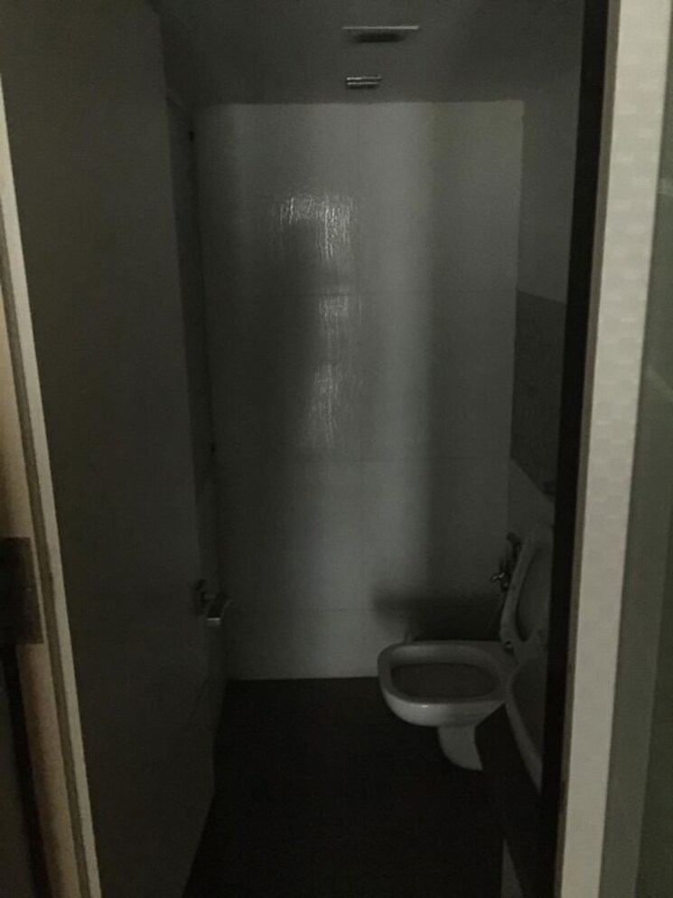 Bathroom, o2-business-commercial-park Commercial Office Space 650 Sq.Ft. In Mulund West Mumbai 9772422