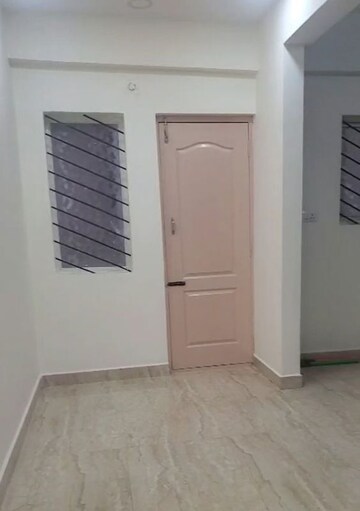 Room in 2 BHK Apartment at Seshadripuram – for Rent