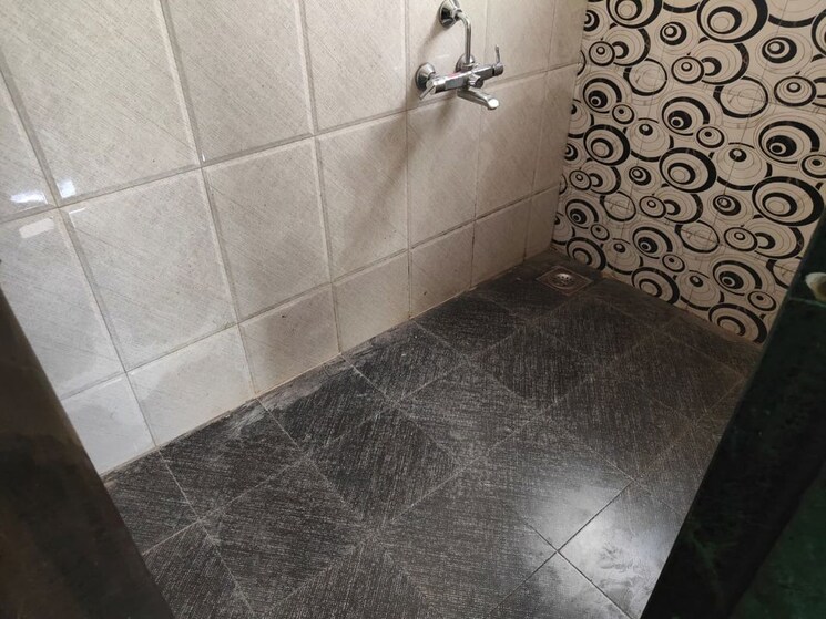 Bathroom, laxmi-ganga-heights 1 Bedroom 600 Sq.Ft. Apartment In Anand Nagar Pune 9772452