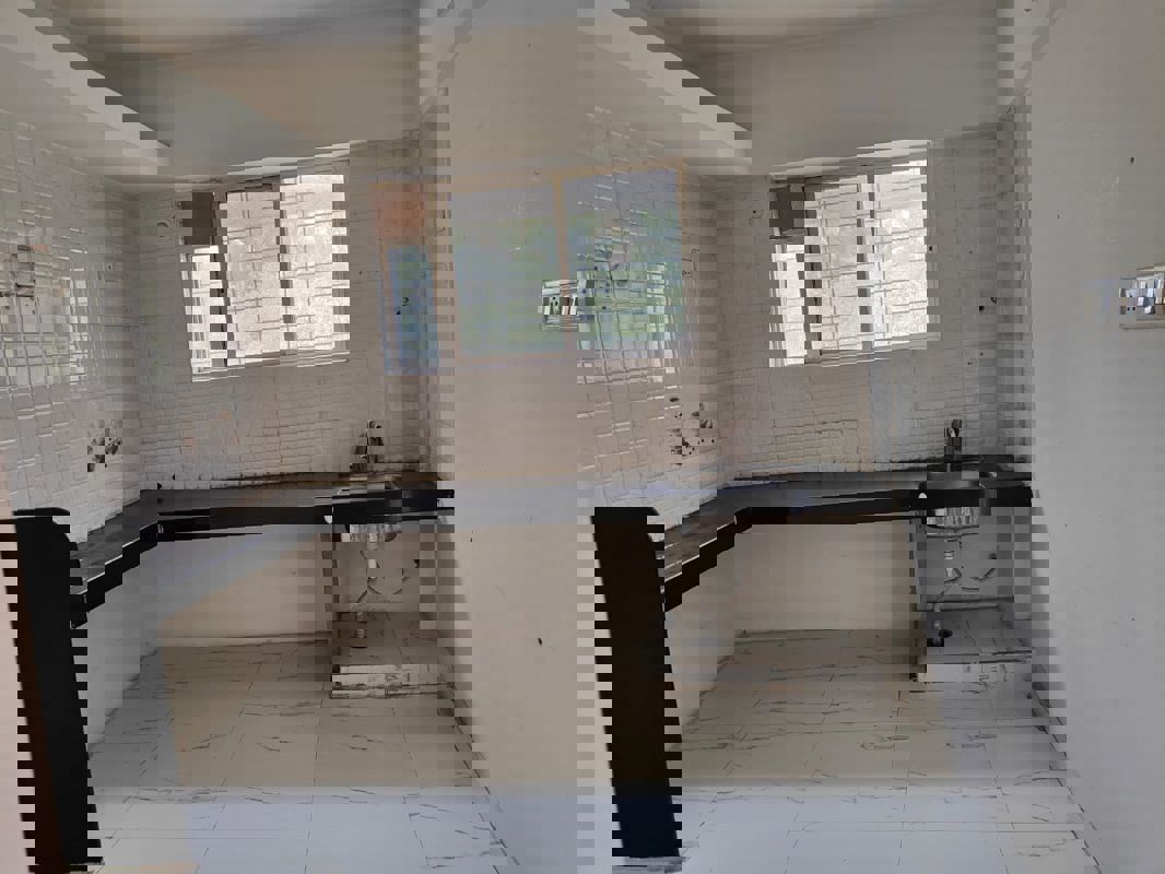 1 BHK 600 Sq.Ft. Apartment in Laxmi Ganga Heights