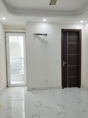 Room in 2 BHK Apartment at Panchsheel Vihar – for Rent