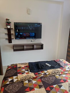 4 BHK + Pooja Room Builder Floor For Sale in Unitech Deerwood Chase