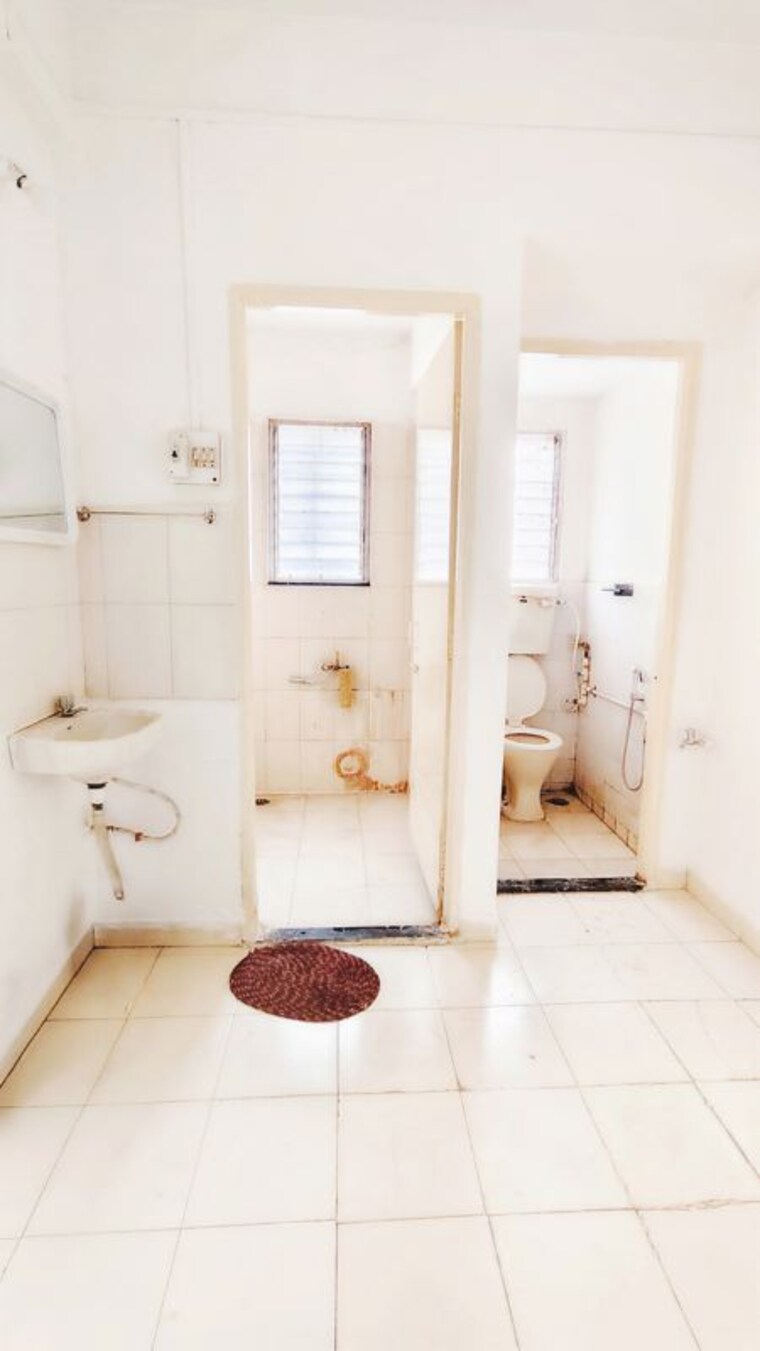 Bathroom, rewa-chs 1 Bedroom 650 Sq.Ft. Builder Floor In Viman Nagar Pune 9772488