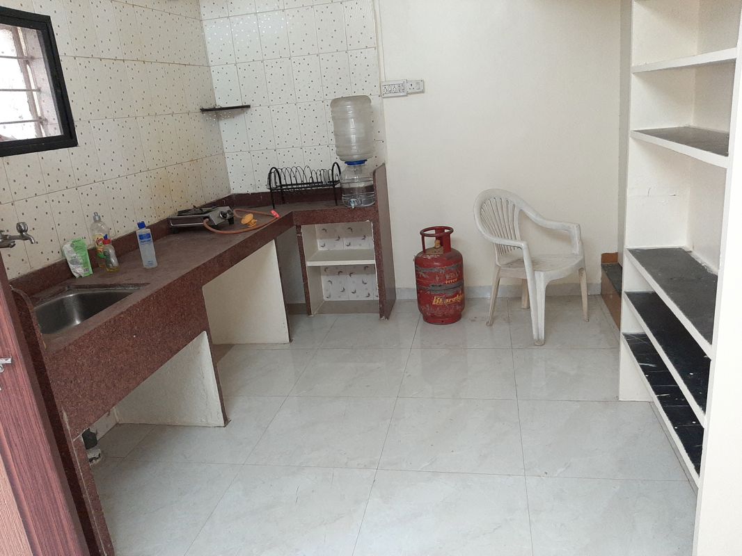 1 BHK Apartment For Rent in Tushar Heights
