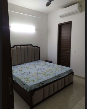 Bedroom in 3 BHK Apartment at Smart World Orchard, Sector 61 – for Rent