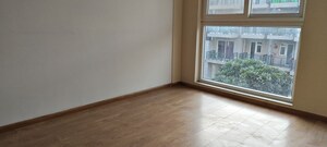 Room in 3.5 BHK Apartment at BPTP Astaire Gardens, Sector 70a – for Rent