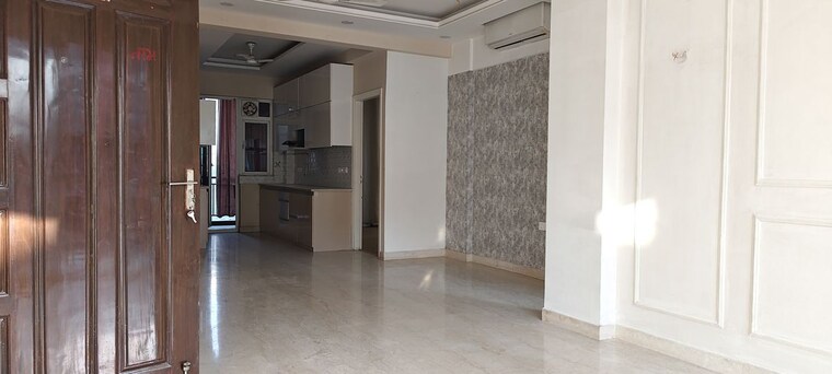 Room, bptp-astaire-gardens 3.5 Bedroom 2524 Sq.Ft. Apartment In Sector 70a Gurgaon 9772500