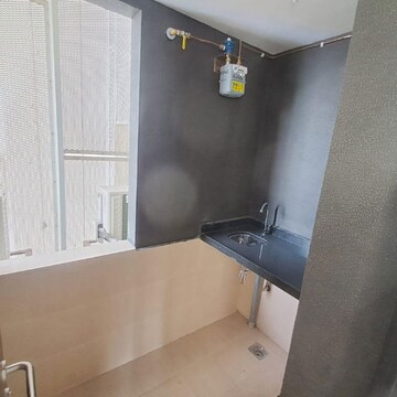 Room in 3 BHK Apartment at Lodha The Park Side, Kamala Mill – for Rent