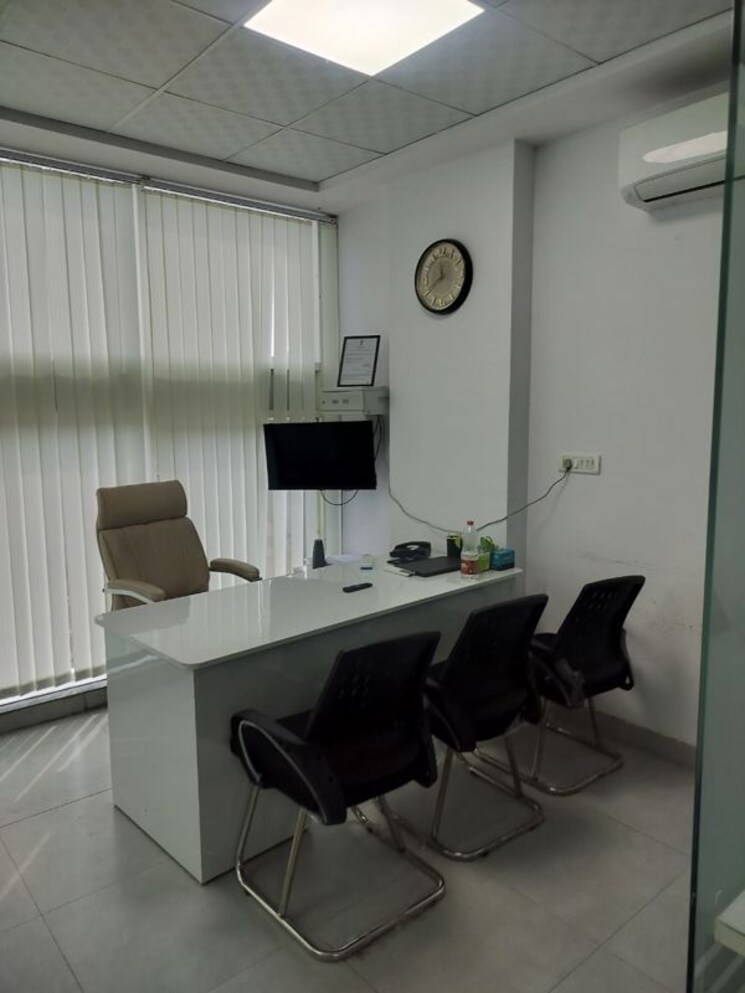 Team Area, sector 59 Commercial Office Space 2200 Sq.Ft. In Sector 59 Noida 9772550