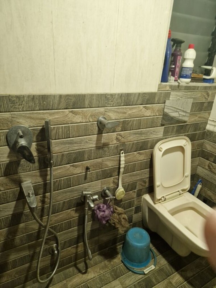 Bathroom, cosmos-paradise-complex 1.5 Bedroom 550 Sq.Ft. Apartment In Thane West Thane 9772553