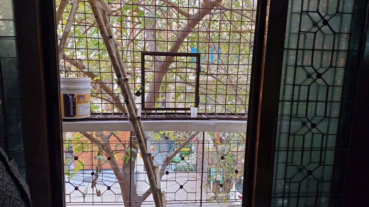 Balcony, dlf-queens-court 3 Bedroom 208 Sq.Yd. Builder Floor In Greater Kailash ii Delhi 9737388