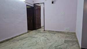 Room in 3 BHK Builder Floor at DLF Queens Court, Greater Kailash ii – for Rent