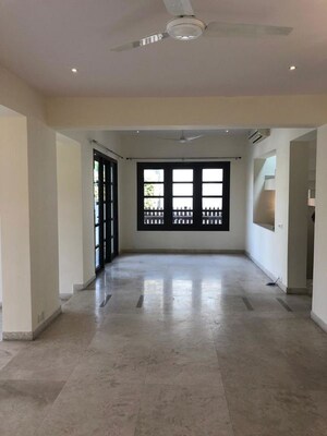 Room in 3.5 BHK Villa at Vipul Tatvam Villas, Sector 48 – for Rent