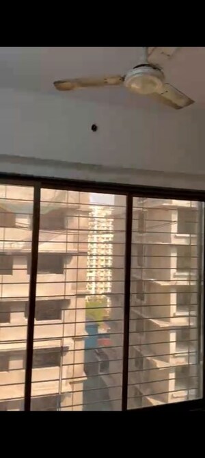 Room in 1 BHK Apartment at Kurla East – for Rent