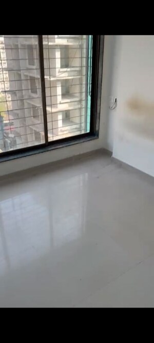 Room in 1 BHK Apartment at Kurla East – for Rent