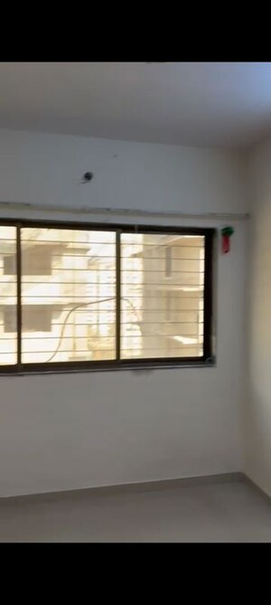 Room in 1 BHK Apartment at Kurla East – for Rent