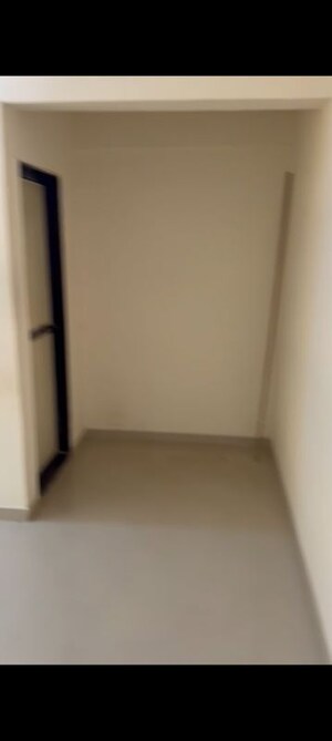 Room in 1 BHK Apartment at Kurla East – for Rent