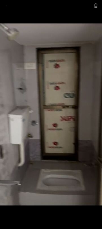 Master Bedroom in 1 BHK Apartment at Kurla East – for Rent