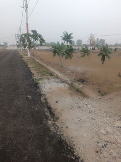 Plot For Sale in Modipuram