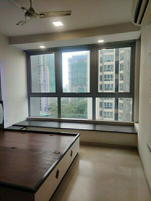 Room in 3 BHK Apartment at Oberoi Exquisite Goregaon, Goregaon East – for Rent