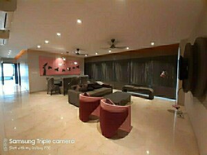 Living Room in 3 BHK Apartment at Oberoi Exquisite Goregaon, Goregaon East – for Rent