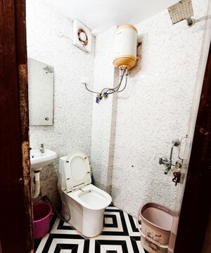 Bathroom in Studio Builder Floor at East Of Kailash – for Rent