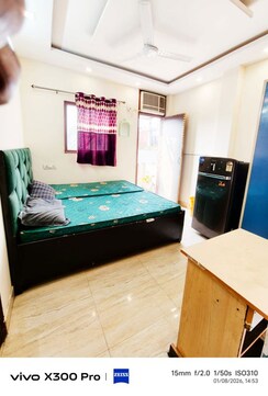 Studio+ Study Room Builder Floor For Rent in East Of Kailash