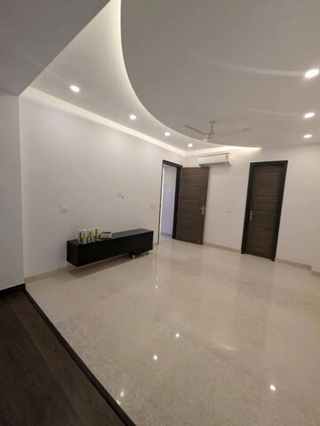 Kitchen in 3.5 BHK Apartment at Mahindra Aura, Sector 110a – for Rent