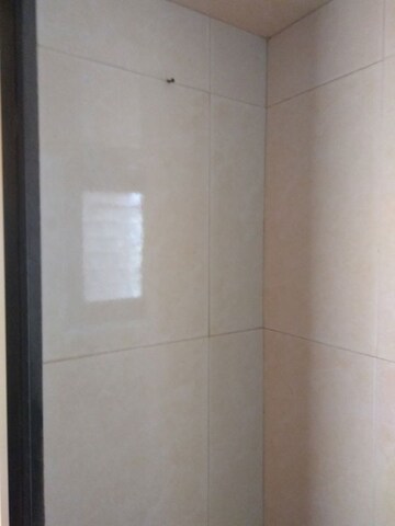 Bathroom in 1.5 BHK Apartment at Shapoorji Pallonji Siennaa, Kandivali East – for Sale