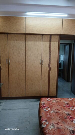 Room in 1 BHK Apartment at Sheth Vasant Pride, Kandivali East – for Rent