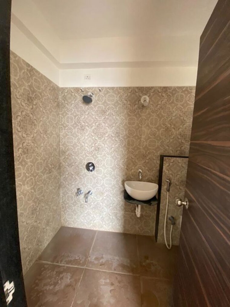 Bathroom, wadhwani-sai-paradise 2 Bedroom 880 Sq.Ft. Apartment In Punawale Pune 9772638